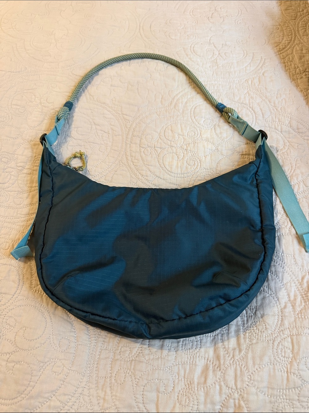 cotopaxi 8L Teal Cada Dia Shoulder Bag with Light Teal Strap - Picture 2 of 6